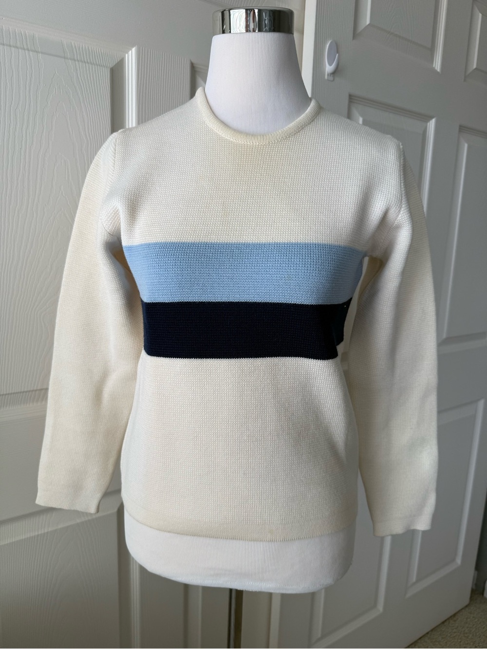 Vintage 1970's Montant France Wool Heavyweight Crop Blue Cream Crewneck Sweater